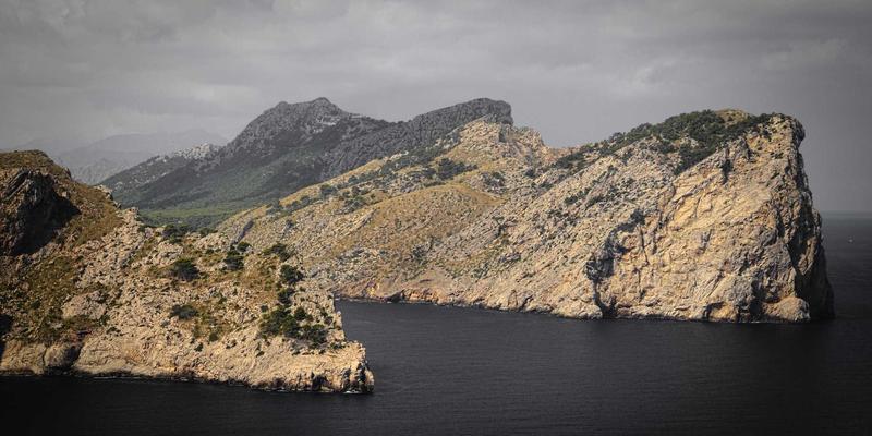 确定性网络(DetNet)如何重塑工业控制:从协议栈到测试验证的实战指南